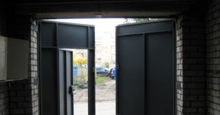 Купить гаражные ворота распашные Чапаевск, цена от 3922 руб.